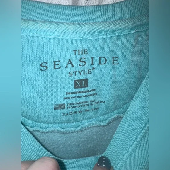 Seaside Crewneck - Picture 3 of 5